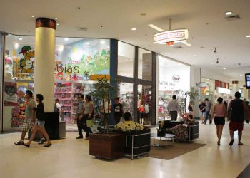 Da floricultura ao vestuário, lojistas de shopping apostam no Dia dos Namorados