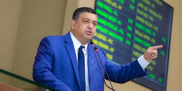 ‘Wilson quer que PF esclareça os fatos mas pede ao STF para ficar calado na CPI’, diz deputado