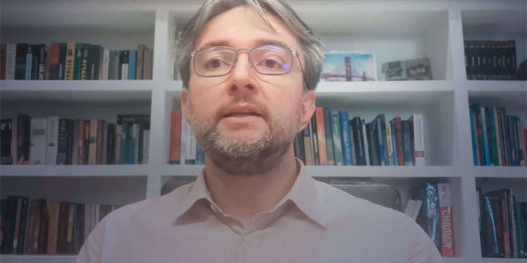 Estudo estima que queda na economia brasileira pode chegar a 4,5% por conta do COVID-19