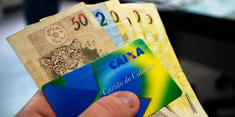 Prazo para saque do abono PIS/PASEP encerra este mês