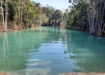Lago azul/verde Manaus faz sucesso na cidade