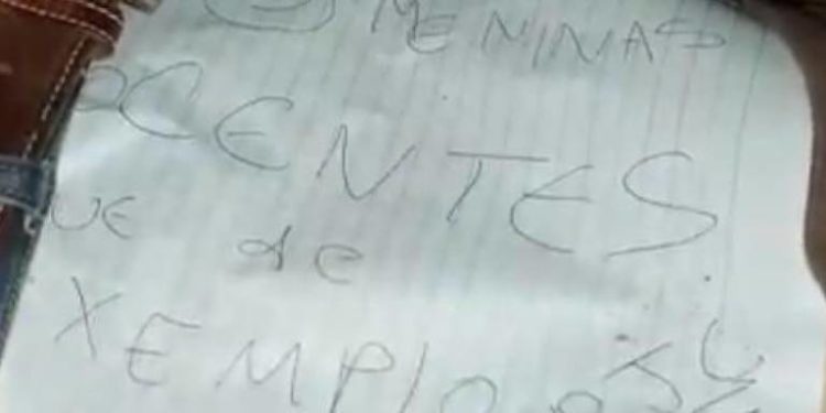 Corpo é encontrado em estrada do Paraguai com um bilhete: ‘matei três meninas inocentes’