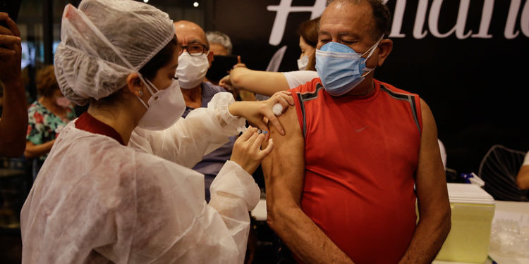 Manaus oferece 54 pontos de vacinação de segunda a sexta