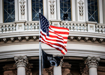 Primeira morte provocada pela variante ômicron nos EUA é de uma pessoa não vacinada