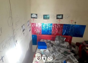 Objetos satânicos e pornô infantil: polícia prende homem que ameaçou adolescente de SC