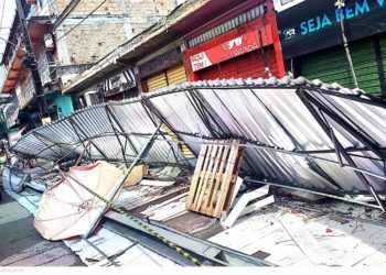 Menino morre após marquise desabar, na Zona Leste de Manaus