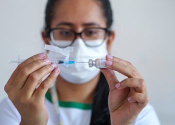 Prefeitura de Manaus ofertará vacina contra a Covid-19 em 12 pontos neste sábado, 30/7