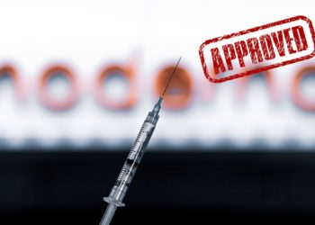 Reino Unido é o 1º país a aprovar vacina contra Covid adaptada para Ômicron