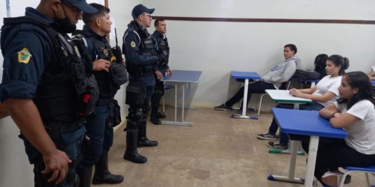 Guarda Municipal realiza ciclo de palestras em escolas da Prefeitura de Manaus