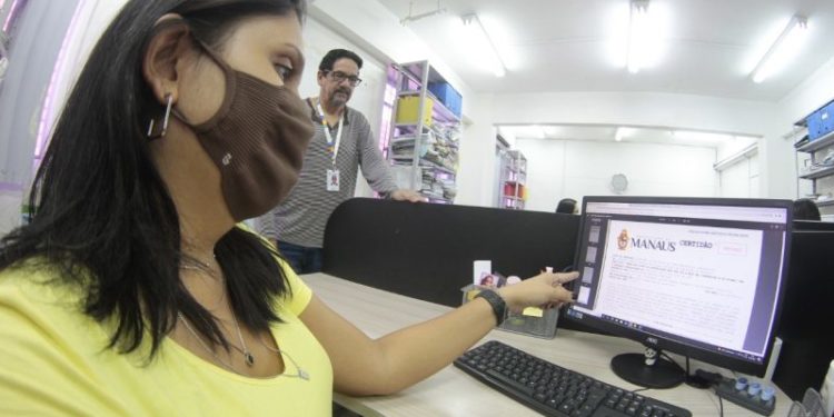 Prefeitura de Manaus chega a quase mil certidões de Habite-se expedidas na gestão David Almeida