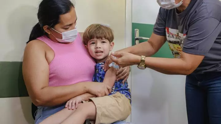 Prefeitura alerta que febre amarela tem rápida evolução para casos graves, mas pode ser prevenida com vacina gratuita