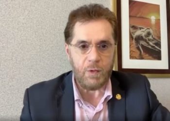 Plínio Valério declara apoio a Bolsonaro no 2º turno: “oportunidade de banir de vez o PT do cenário político!”