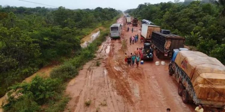 BR-319: obras licenciadas irregularmente são suspensas pela Justiça em Beruri