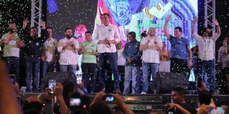 No Dia do Médico, Wilson anuncia concurso público para a saúde em 2023, em novo mandato