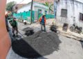 Beco no Coroado 2 recebe asfalto da Prefeitura de Manaus pela primeira vez