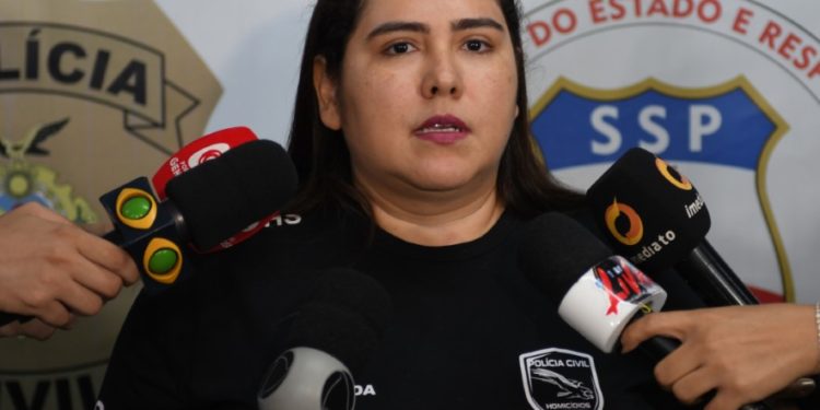 Policiais civis prendem homem por homicídio, após denúncias anônimas