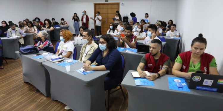 Saúde participa de Oficina de Novas Lideranças Jovens HIV+ e LGBTQIA+