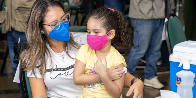 Prefeitura de Manaus oferta 75 pontos de vacinação contra a Covid-19 nesta semana