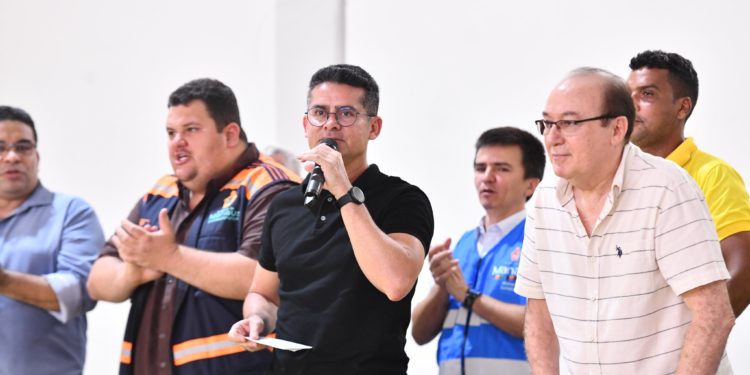 Prefeitura de Manaus inicia ação de regularização fundiária em habitacionais do bairro Jorge Teixeira