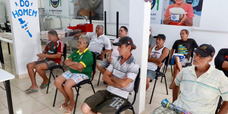 Seas faz palestras em alusão ao Novembro Azul em unidades do Prato Cheio 