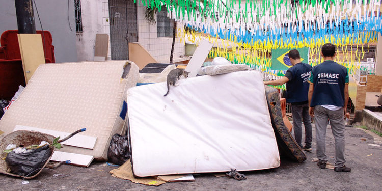 Equipes da Prefeitura de Manaus atuam no atendimento às famílias afetadas pela chuva desta quinta-feira, 1º/12