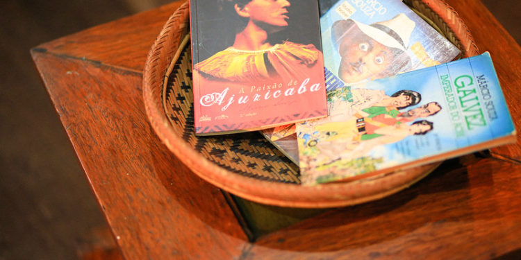 Começa o festival literário de Manaus reunindo escritores e leitores locais e nacionais