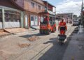 Prefeitura intensifica serviços de recomposição asfáltica em via do conjunto Promorar