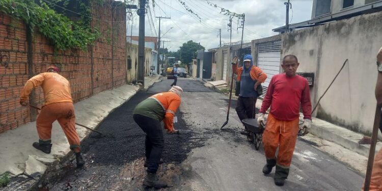 Prefeitura de Manaus leva infraestrutura para o bairro Flores na zona Centro-Sul da capital
