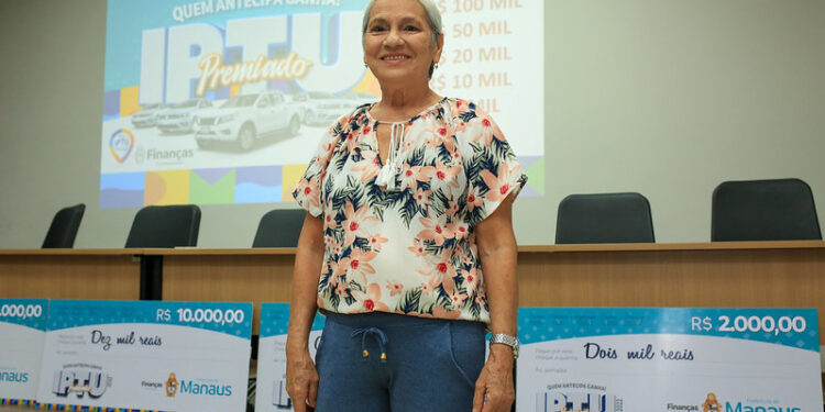 Prefeitura de Manaus premia contribuintes contemplados no penúltimo sorteio do ano da campanha IPTU Premiado