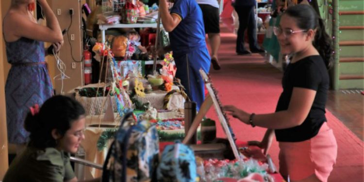 Governo do Amazonas promove sétima edição da Expomulher, no Palacete Provincial