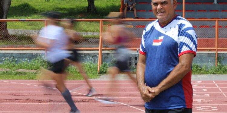 Professor garimpa talentos e já treinou mais de 150 estudantes paralímpicos