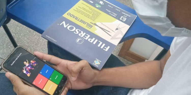 Projeto apoiado pelo Governo do Amazonas usa tecnologia para auxiliar disciplina de metodologia do estudo