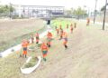 Igarapés de Manaus recebem serviços de limpeza da prefeitura