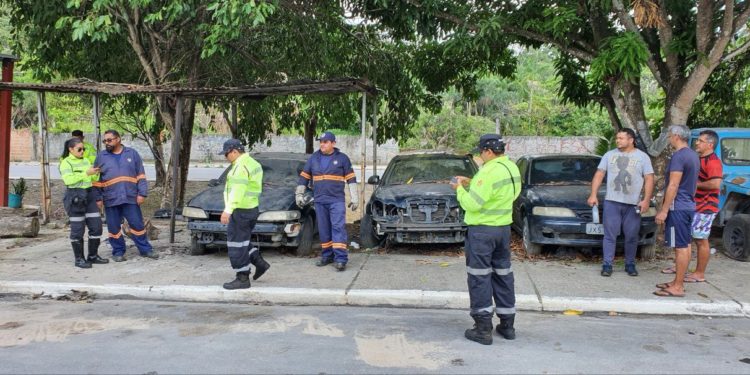 Prefeitura de Manaus realiza ‘Operação Sucata’ na zona Norte