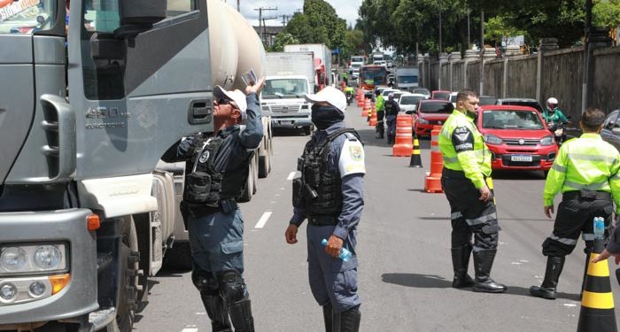 Prefeitura reforça fiscalização de trânsito e transporte no final de semana do Natal