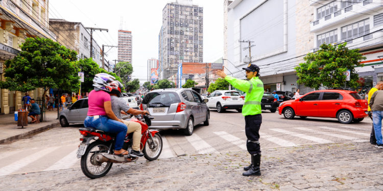 Missa altera trânsito na área central de Manaus nesta quinta-feira, 8/12