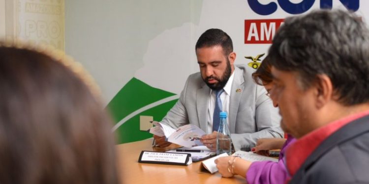 Procon Amazonas orienta sobre cuidados em compras na internet, em especial de pessoas físicas