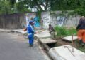 Prefeitura de Manaus realiza limpeza e desobstrução de bueiros do conjunto Ajuricaba