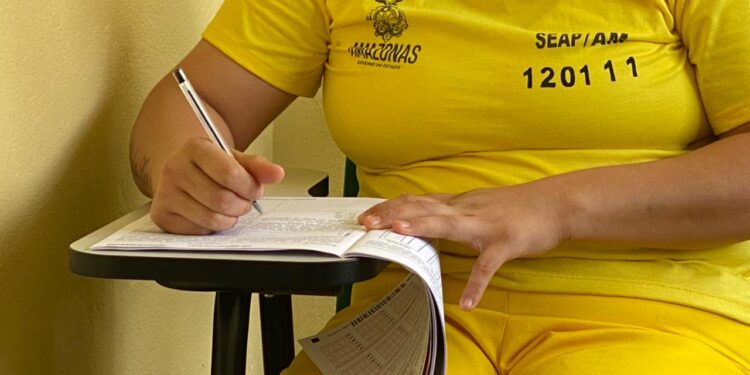 Seap do Amazonas realiza aplicação das provas do Enem em Unidades Prisionais do Estado