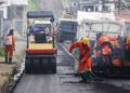 ‘Asfalta Manaus’ da prefeitura intensifica recapeamento no bairro Vila da Prata