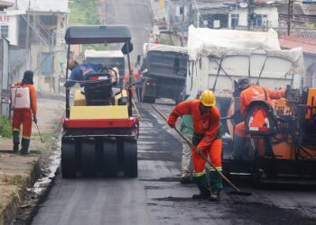 ‘Asfalta Manaus’ da prefeitura intensifica recapeamento no bairro Vila da Prata