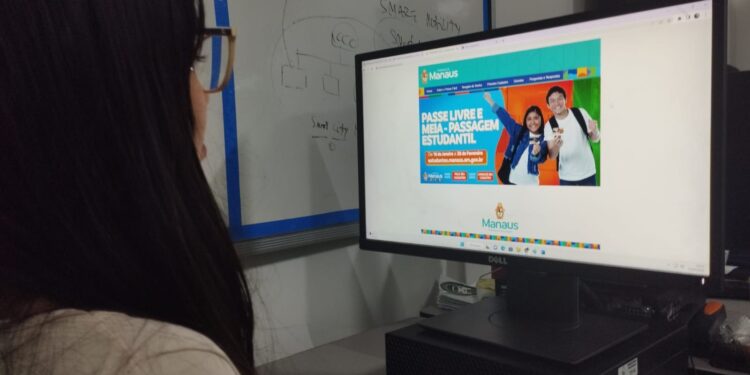 Gratuidade da passagem de ônibus estudantil estará disponível na segunda-feira, 6/2