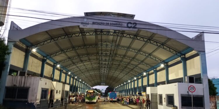 Prefeitura de Manaus implanta nova iluminação a LED no T2