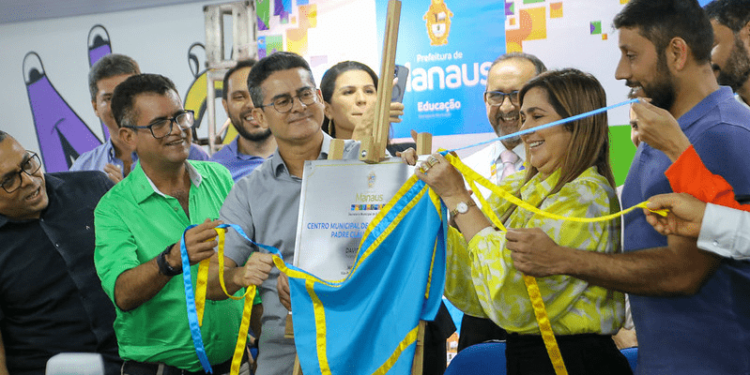 Prefeitura de Manaus entrega Cmei Padre Cláudio Dalbon revitalizado no Novo Aleixo