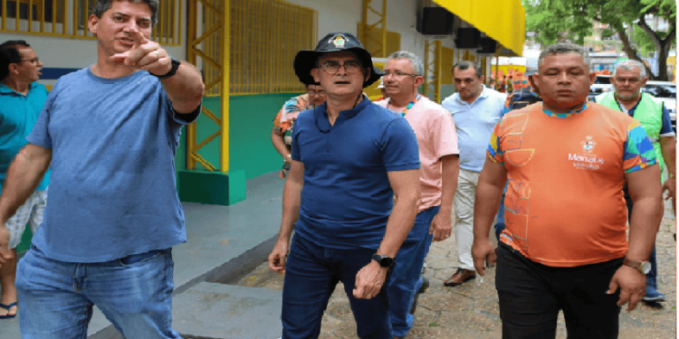 Prefeito visita áreas afetadas pelas fortes chuvas deste sábado, 25/3