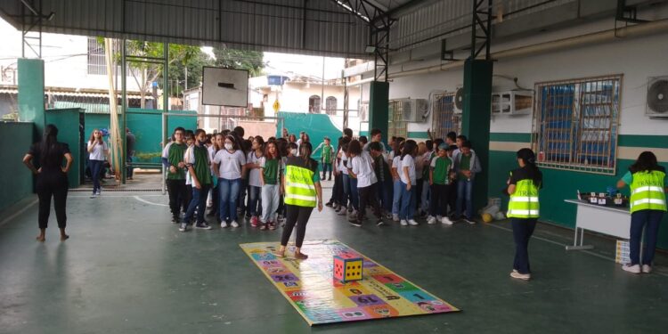 Alunos da zona Leste recebem projeto ‘Trânsito na escola’ da Prefeitura de Manaus