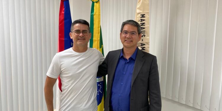 Prefeito recebe presidente da Abraciclo e discute ampliação do polo de duas rodas na ZFM