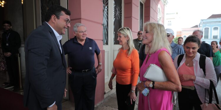 Wilson Lima apresenta pauta ambiental e sustentável do Amazonas a membros do parlamento e embaixada dos EUA