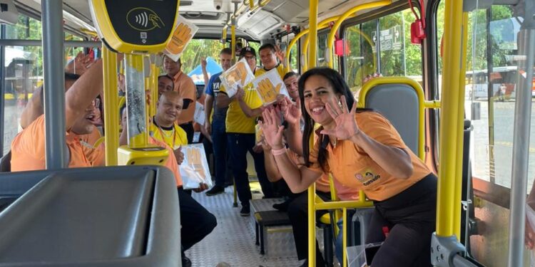 Prefeitura de Manaus promove ação sobre educação de trânsito em empresa de ônibus
