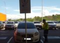 Fiscalização da prefeitura autua mais de 40 motoristas por uso irregular de ‘vagas especiais’